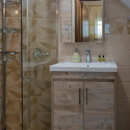 Effie's Maisonette With Detached Apartment Amaliapoli