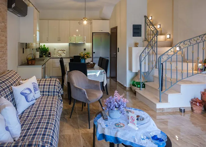 Effie's Maisonette With Detached Appartement