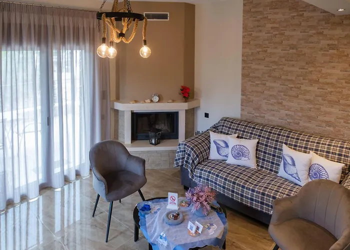 Effie's Maisonette With Detached * Amaliápoli