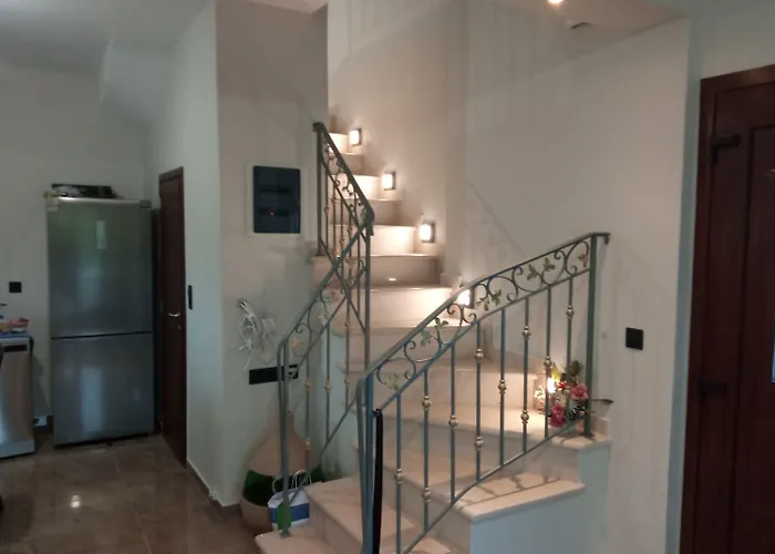 Appartement Effie's Maisonette With Detached *