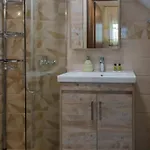 Effie's Maisonette With Detached Apartment Amaliapoli