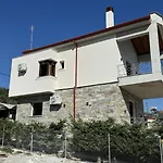 Effie's Maisonette With Detached * Amaliapoli