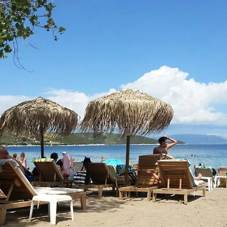 Apartament Effie's Maisonette With Detached