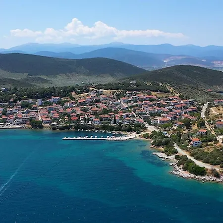 Effie's Maisonette With Detached *