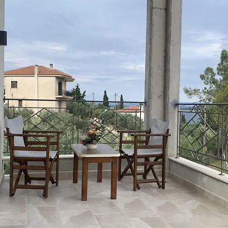 Effie's Maisonette With Detached Lägenhet Amaliapoli