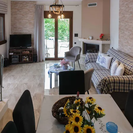 Lejlighed Effie's Maisonette And Detached Amaliapoli