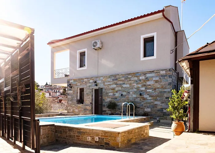 Appartamento Effie's Maisonette With Detached *