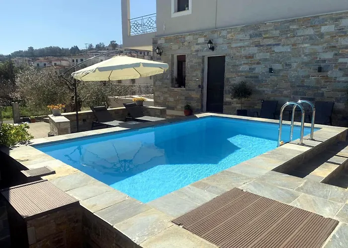 Appartamento Effie's Maisonette With Detached