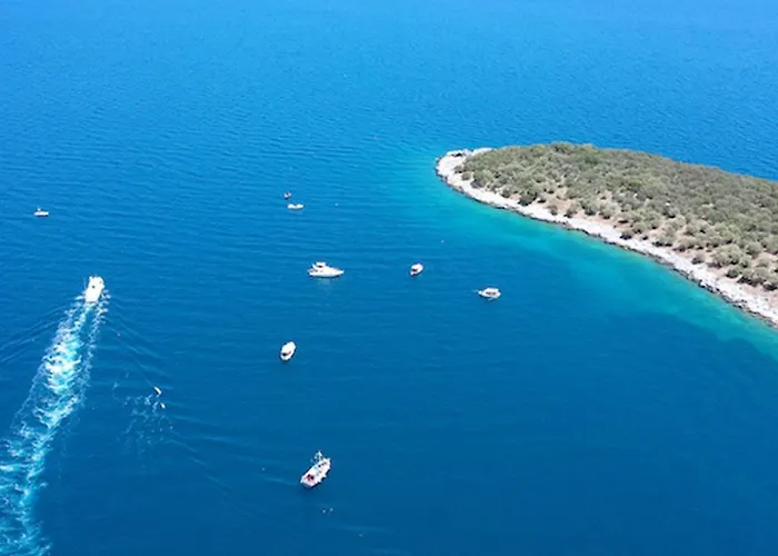 Effie's Maisonette With Detached Appartamento