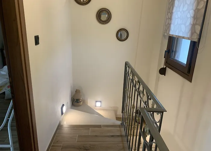 Effie's Maisonette With Detached Appartamento